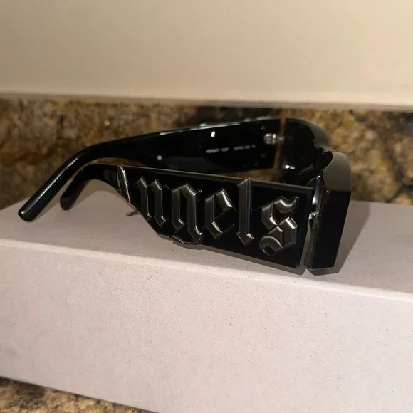 **SOLD** Palm Angels “Angel” Sunglasses Black - Picture 9 of 13